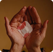HIRO pouch in hand